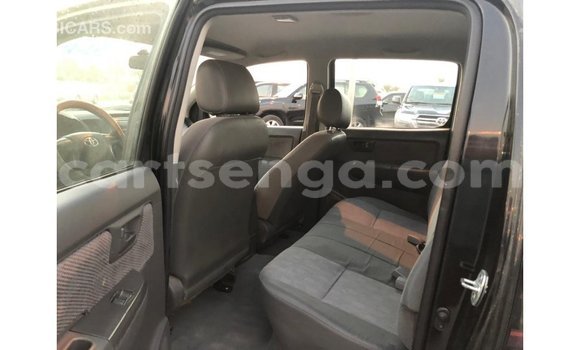Nunua Imported Toyota Hilux Black Gari ndani ya Import - Dubai nchini Hhohho Nunua Imported Toyota Hilux Black Gari ndani ya Import - Dubai nchini Hhohho