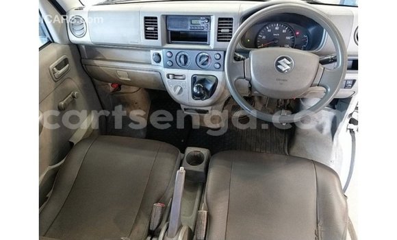 Acheter Import Voiture Suzuki Every Blanc à Import - Dubai, Hhohho Acheter Import Voiture Suzuki Every Blanc à Import - Dubai, Hhohho