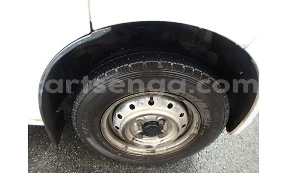 Acheter Import Voiture Suzuki Every Blanc à Import - Dubai, Hhohho Acheter Import Voiture Suzuki Every Blanc à Import - Dubai, Hhohho