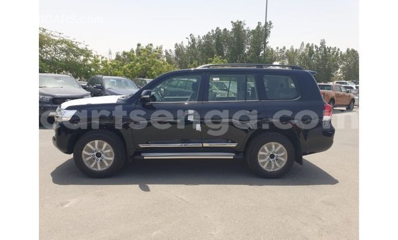 Acheter Import Voiture Toyota Land Cruiser Noir à Import - Dubai, Hhohho Acheter Import Voiture Toyota Land Cruiser Noir à Import - Dubai, Hhohho
