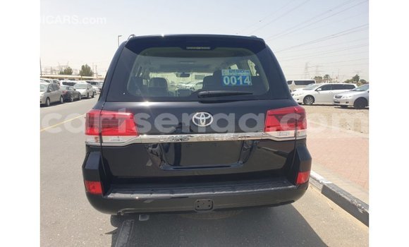 Acheter Import Voiture Toyota Land Cruiser Noir à Import - Dubai, Hhohho Acheter Import Voiture Toyota Land Cruiser Noir à Import - Dubai, Hhohho