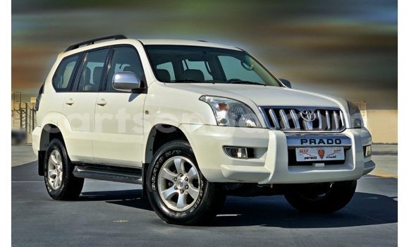 Nunua Imported Toyota Prado White Gari ndani ya Import - Dubai nchini Hhohho