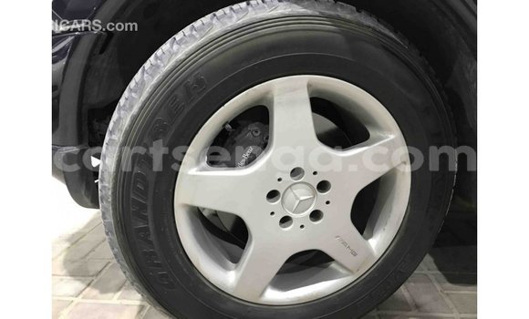 Buy Import Mercedes‒Benz 190 (W201) Blue Car in Import - Dubai in Hhohho Buy Import Mercedes‒Benz 190 (W201) Blue Car in Import - Dubai in Hhohho