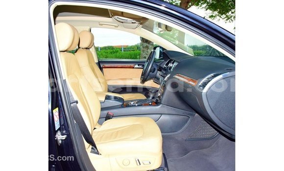 Acheter Import Voiture Audi Q7 Noir à Import - Dubai, Hhohho Acheter Import Voiture Audi Q7 Noir à Import - Dubai, Hhohho