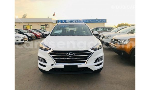 Nunua Imported Hyundai Tucson White Gari ndani ya Import - Dubai nchini Hhohho Nunua Imported Hyundai Tucson White Gari ndani ya Import - Dubai nchini Hhohho