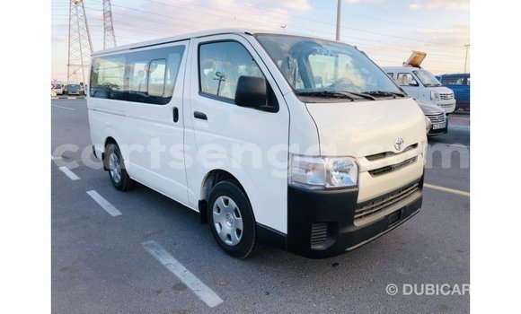 Nunua Imported Toyota Hiace White Gari ndani ya Import - Dubai nchini Hhohho Nunua Imported Toyota Hiace White Gari ndani ya Import - Dubai nchini Hhohho