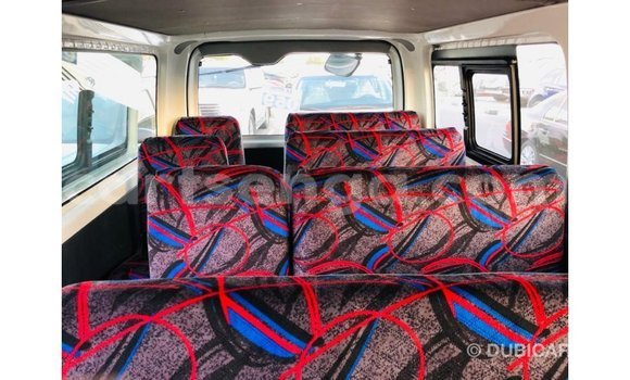 Nunua Imported Toyota Hiace White Gari ndani ya Import - Dubai nchini Hhohho Nunua Imported Toyota Hiace White Gari ndani ya Import - Dubai nchini Hhohho