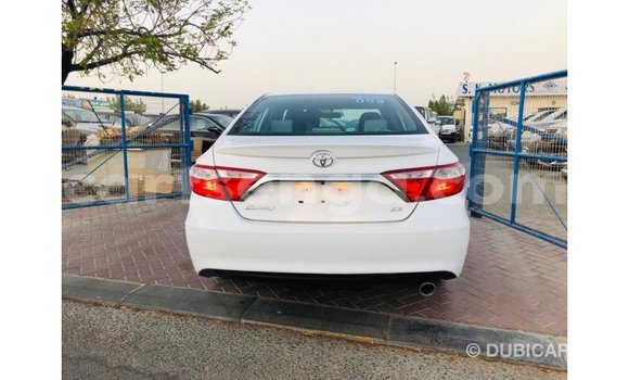 Nunua Imported Toyota Camry White Gari ndani ya Import - Dubai nchini Hhohho Nunua Imported Toyota Camry White Gari ndani ya Import - Dubai nchini Hhohho