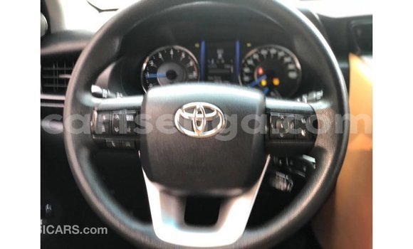Nunua Imported Toyota Fortuner White Gari ndani ya Import - Dubai nchini Hhohho Nunua Imported Toyota Fortuner White Gari ndani ya Import - Dubai nchini Hhohho