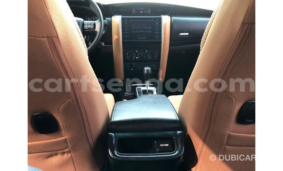 Nunua Imported Toyota Fortuner White Gari ndani ya Import - Dubai nchini Hhohho Nunua Imported Toyota Fortuner White Gari ndani ya Import - Dubai nchini Hhohho