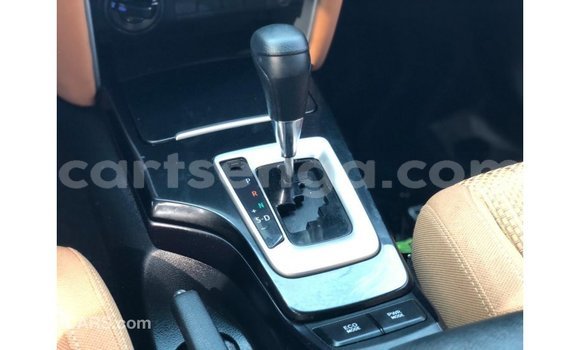 Nunua Imported Toyota Fortuner White Gari ndani ya Import - Dubai nchini Hhohho Nunua Imported Toyota Fortuner White Gari ndani ya Import - Dubai nchini Hhohho