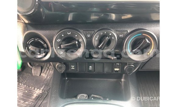 Nunua Imported Toyota Hilux White Gari ndani ya Import - Dubai nchini Hhohho Nunua Imported Toyota Hilux White Gari ndani ya Import - Dubai nchini Hhohho