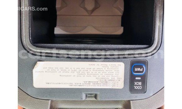 Nunua Imported Toyota Prado Black Gari ndani ya Import - Dubai nchini Hhohho Nunua Imported Toyota Prado Black Gari ndani ya Import - Dubai nchini Hhohho