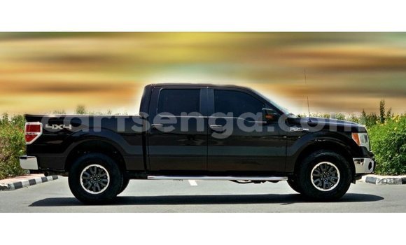 Acheter Import Voiture Ford Club Wagon Marron à Import - Dubai, Hhohho Acheter Import Voiture Ford Club Wagon Marron à Import - Dubai, Hhohho