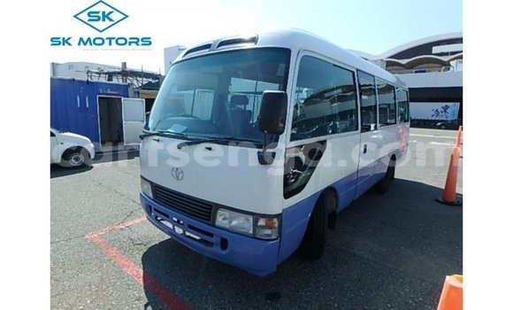Medium with watermark toyota coaster hhohho import dubai 19268