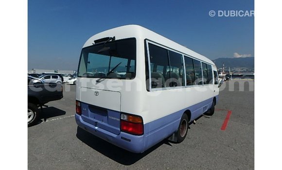 Acheter Import Voiture Toyota Coaster Blanc à Import - Dubai, Hhohho Acheter Import Voiture Toyota Coaster Blanc à Import - Dubai, Hhohho