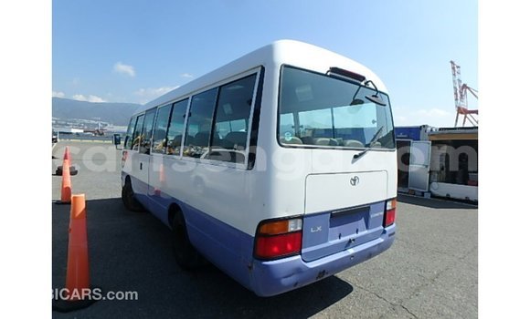 Acheter Import Voiture Toyota Coaster Blanc à Import - Dubai, Hhohho Acheter Import Voiture Toyota Coaster Blanc à Import - Dubai, Hhohho