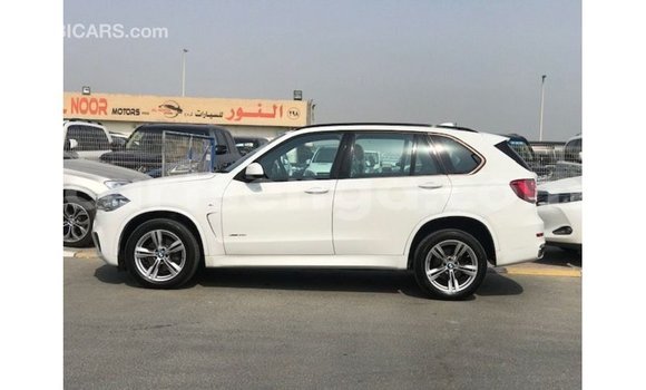 Nunua Imported BMW X5 White Gari ndani ya Import - Dubai nchini Hhohho Nunua Imported BMW X5 White Gari ndani ya Import - Dubai nchini Hhohho