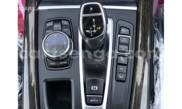 Nunua Imported BMW X5 White Gari ndani ya Import - Dubai nchini Hhohho Nunua Imported BMW X5 White Gari ndani ya Import - Dubai nchini Hhohho