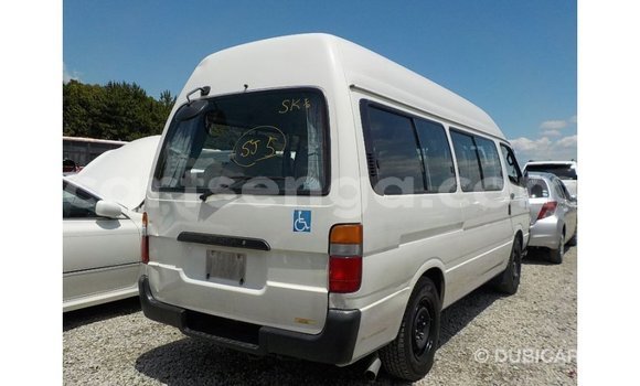 Acheter Import Voiture Toyota Hiace Blanc à Import - Dubai, Hhohho Acheter Import Voiture Toyota Hiace Blanc à Import - Dubai, Hhohho