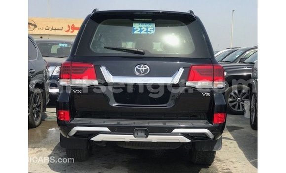 Buy Import Toyota Land Cruiser Black Car in Import - Dubai in Hhohho Buy Import Toyota Land Cruiser Black Car in Import - Dubai in Hhohho