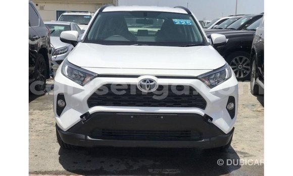 Nunua Imported Toyota 4Runner White Gari ndani ya Import - Dubai nchini Hhohho Nunua Imported Toyota 4Runner White Gari ndani ya Import - Dubai nchini Hhohho