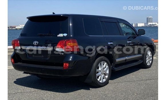Nunua Imported Toyota Land Cruiser Black Gari ndani ya Import - Dubai nchini Hhohho Nunua Imported Toyota Land Cruiser Black Gari ndani ya Import - Dubai nchini Hhohho