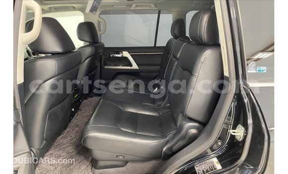 Nunua Imported Toyota Land Cruiser Black Gari ndani ya Import - Dubai nchini Hhohho Nunua Imported Toyota Land Cruiser Black Gari ndani ya Import - Dubai nchini Hhohho