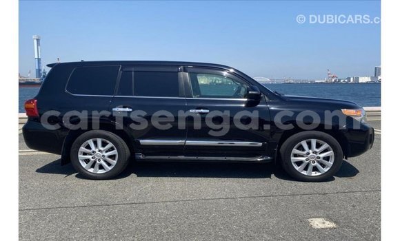 Nunua Imported Toyota Land Cruiser Black Gari ndani ya Import - Dubai nchini Hhohho Nunua Imported Toyota Land Cruiser Black Gari ndani ya Import - Dubai nchini Hhohho