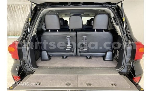 Nunua Imported Toyota Land Cruiser Black Gari ndani ya Import - Dubai nchini Hhohho Nunua Imported Toyota Land Cruiser Black Gari ndani ya Import - Dubai nchini Hhohho