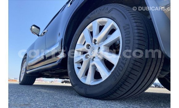 Nunua Imported Toyota Land Cruiser Black Gari ndani ya Import - Dubai nchini Hhohho Nunua Imported Toyota Land Cruiser Black Gari ndani ya Import - Dubai nchini Hhohho