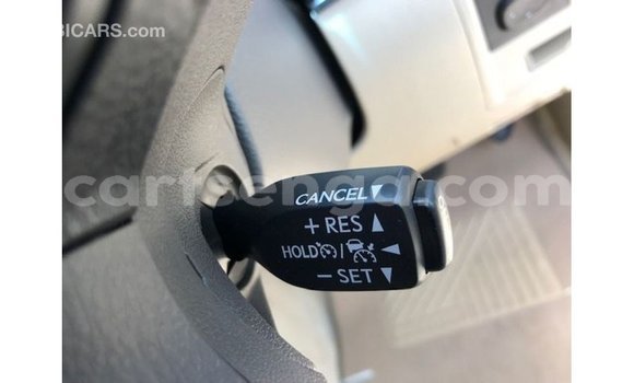 Nunua Imported Toyota Land Cruiser White Gari ndani ya Import - Dubai nchini Hhohho Nunua Imported Toyota Land Cruiser White Gari ndani ya Import - Dubai nchini Hhohho