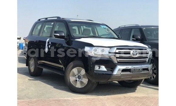Nunua Imported Toyota Land Cruiser Black Gari ndani ya Import - Dubai nchini Hhohho