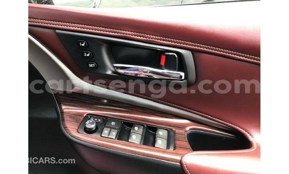 Acheter Import Voiture Toyota Harrier Noir à Import - Dubai, Hhohho Acheter Import Voiture Toyota Harrier Noir à Import - Dubai, Hhohho