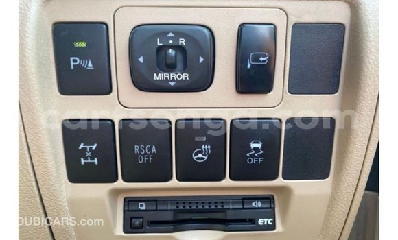 Acheter Import Voiture Toyota Land Cruiser Noir à Import - Dubai, Hhohho Acheter Import Voiture Toyota Land Cruiser Noir à Import - Dubai, Hhohho