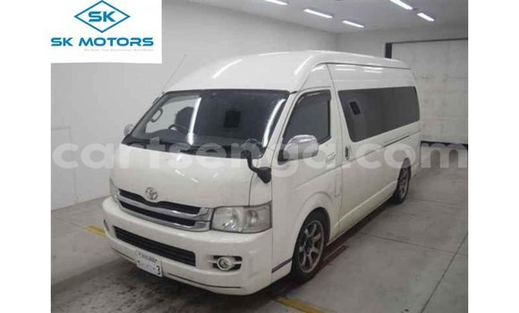 Nunua Imported Toyota Hiace White Gari ndani ya Import - Dubai nchini Hhohho