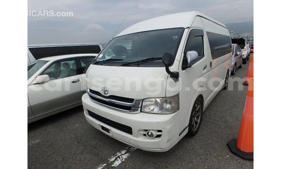 Acheter Import Voiture Toyota Hiace Blanc à Import - Dubai, Hhohho Acheter Import Voiture Toyota Hiace Blanc à Import - Dubai, Hhohho