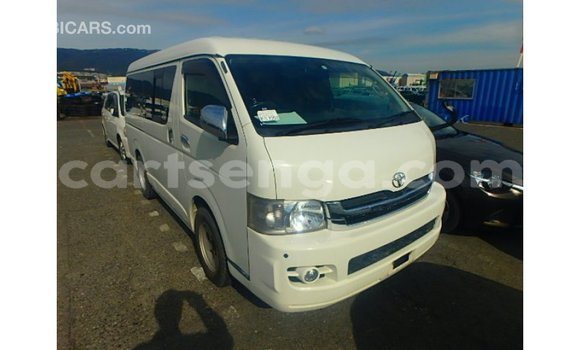 Acheter Import Voiture Toyota Hiace Blanc à Import - Dubai, Hhohho Acheter Import Voiture Toyota Hiace Blanc à Import - Dubai, Hhohho