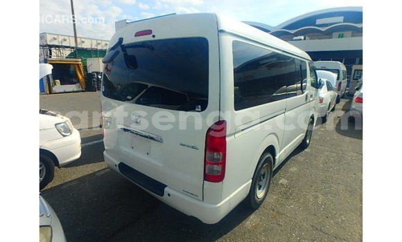 Acheter Import Voiture Toyota Hiace Blanc à Import - Dubai, Hhohho Acheter Import Voiture Toyota Hiace Blanc à Import - Dubai, Hhohho