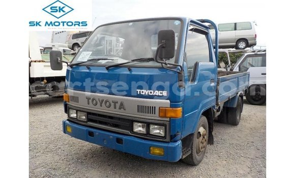 Nunua Imported Toyota Dyna Blue Gari ndani ya Import - Dubai nchini Hhohho Nunua Imported Toyota Dyna Blue Gari ndani ya Import - Dubai nchini Hhohho