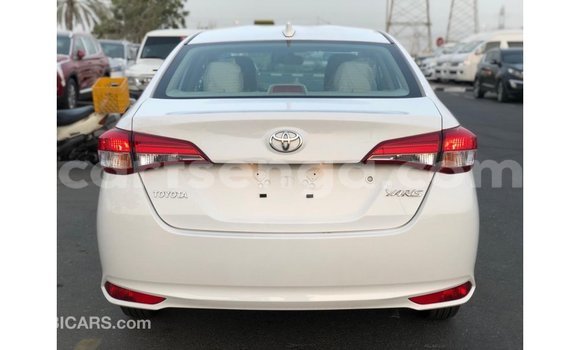Nunua Imported Toyota Yaris White Gari ndani ya Import - Dubai nchini Hhohho Nunua Imported Toyota Yaris White Gari ndani ya Import - Dubai nchini Hhohho