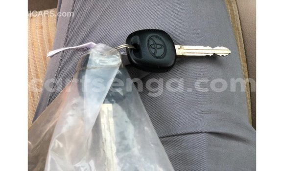 Nunua Imported Toyota Yaris White Gari ndani ya Import - Dubai nchini Hhohho Nunua Imported Toyota Yaris White Gari ndani ya Import - Dubai nchini Hhohho