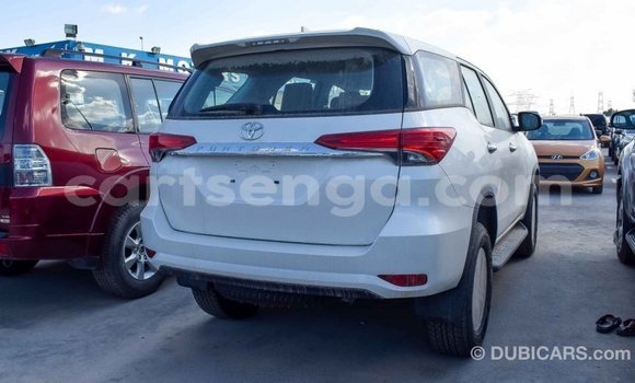Buy Import Toyota Fortuner White Car in Import - Dubai in Hhohho Buy Import Toyota Fortuner White Car in Import - Dubai in Hhohho