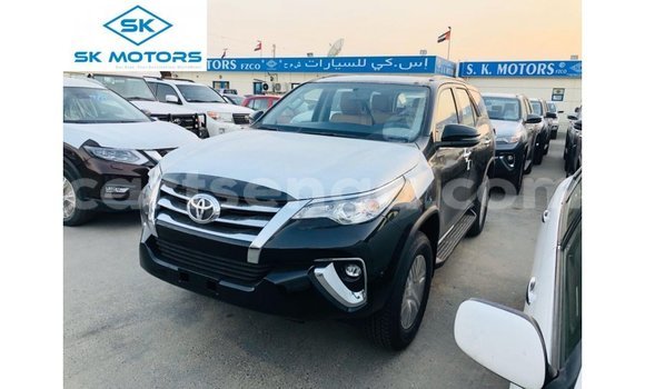 Buy Import Toyota Fortuner Black Car in Import - Dubai in Hhohho Buy Import Toyota Fortuner Black Car in Import - Dubai in Hhohho