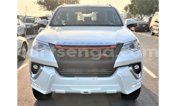 Nunua Imported Toyota Fortuner White Gari ndani ya Import - Dubai nchini Hhohho