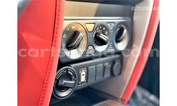 Acheter Import Voiture Toyota Fortuner Blanc à Import - Dubai, Hhohho Acheter Import Voiture Toyota Fortuner Blanc à Import - Dubai, Hhohho