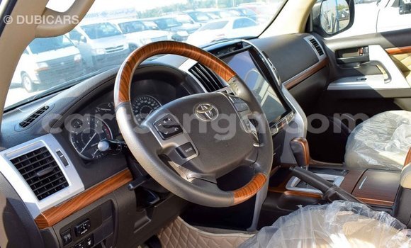 Acheter Import Voiture Toyota Land Cruiser Autre à Import - Dubai, Hhohho Acheter Import Voiture Toyota Land Cruiser Autre à Import - Dubai, Hhohho