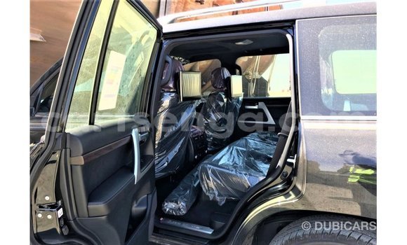 Acheter Import Voiture Toyota Land Cruiser Noir à Import - Dubai, Hhohho Acheter Import Voiture Toyota Land Cruiser Noir à Import - Dubai, Hhohho
