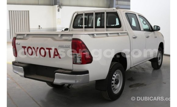 Acheter Import Voiture Toyota Hilux Blanc à Import - Dubai, Hhohho Acheter Import Voiture Toyota Hilux Blanc à Import - Dubai, Hhohho