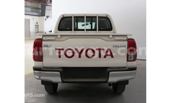 Acheter Import Voiture Toyota Hilux Blanc à Import - Dubai, Hhohho Acheter Import Voiture Toyota Hilux Blanc à Import - Dubai, Hhohho